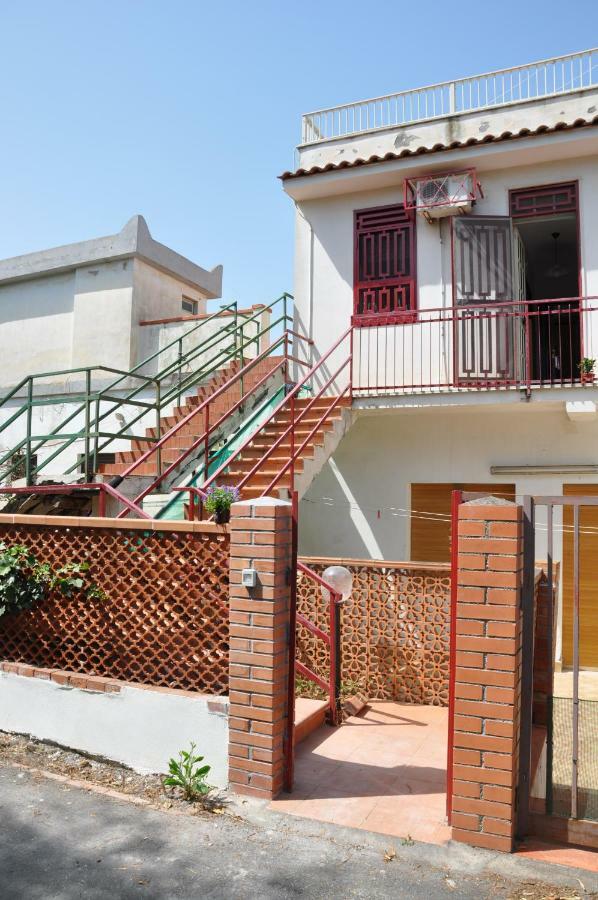 Villa Casa Lucia à Agnone Bagni Extérieur photo